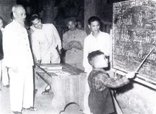 Học tập và làm theo tấm gương đạo đức Hồ Chí Minh "Kỳ 10 - Chủ tịch...